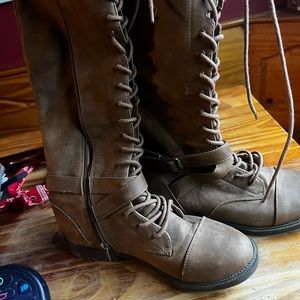 Lace up. Boots